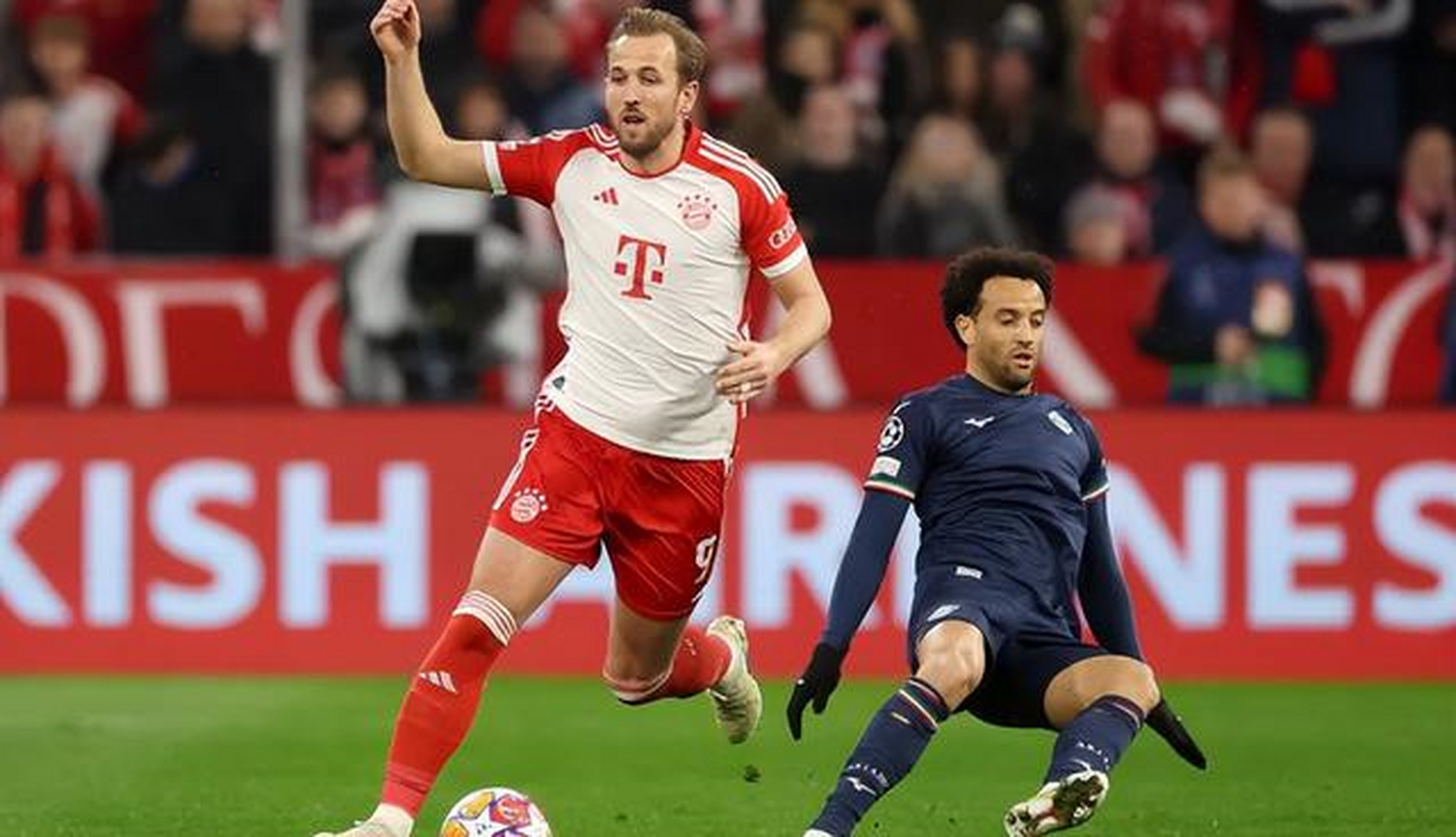 拜仁险胜美国，凯恩带队取胜