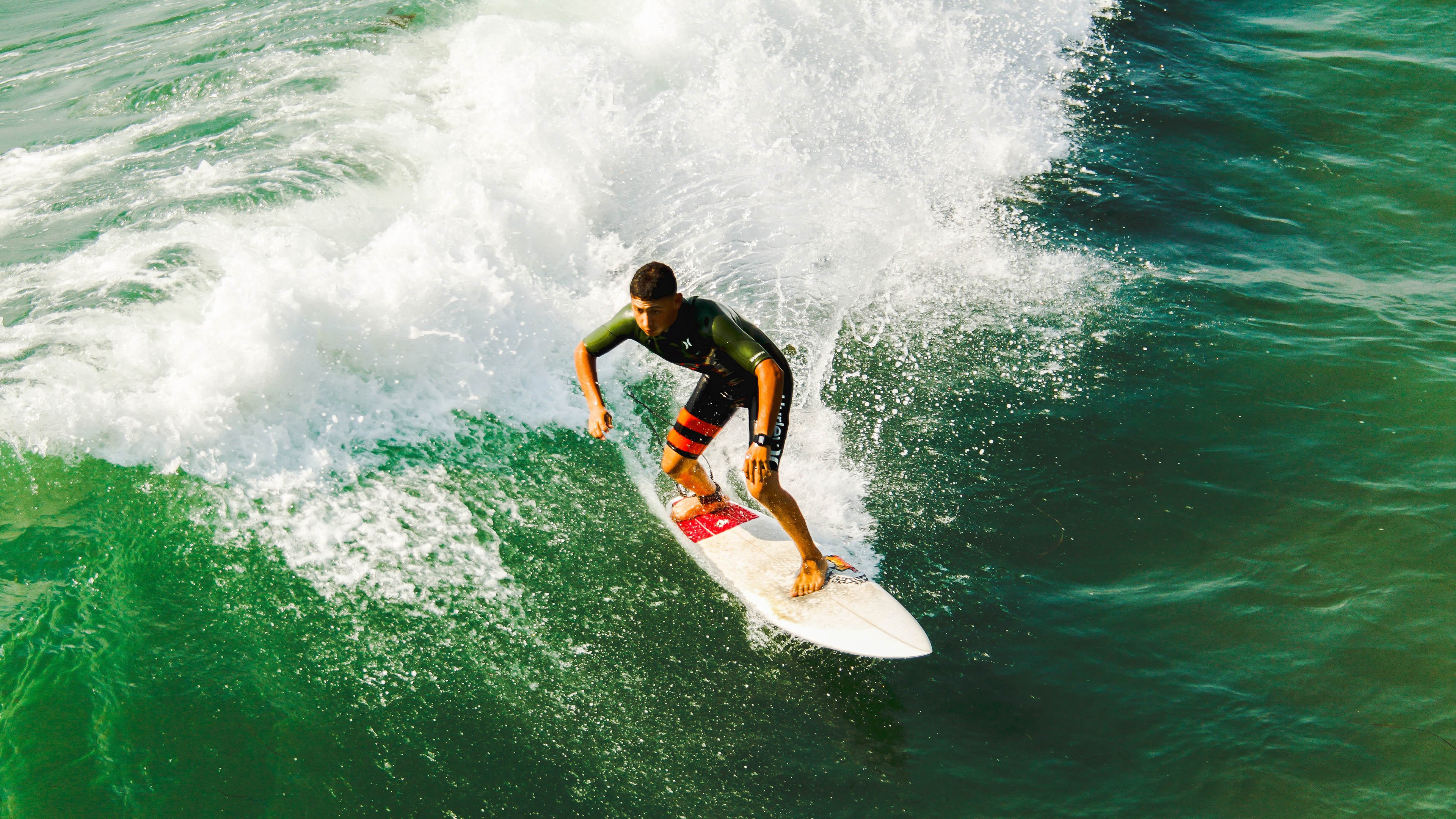 禁区之王与北欧铁骑，当C罗的统治力映照塞维利亚的芬兰密码