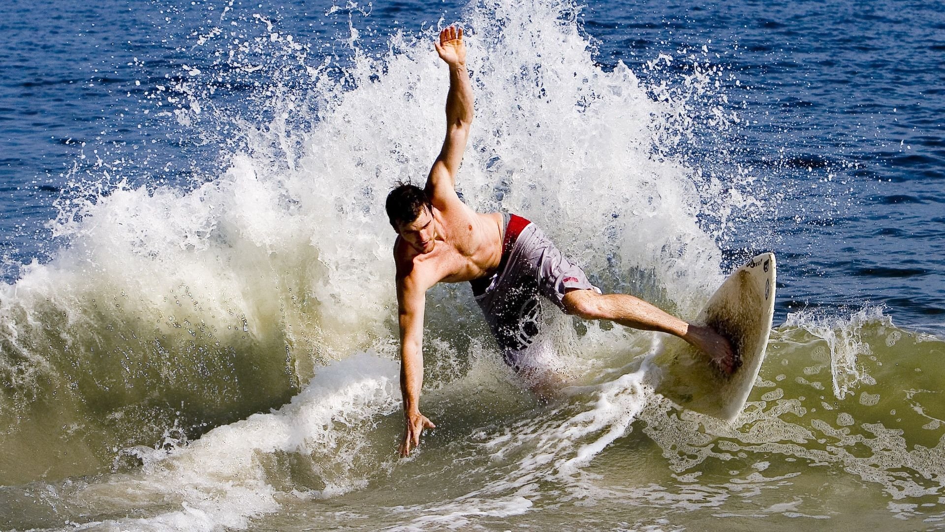 福登爆发破铁壁，皇社硬仗启示塞内加尔，足球世界没有天选之地