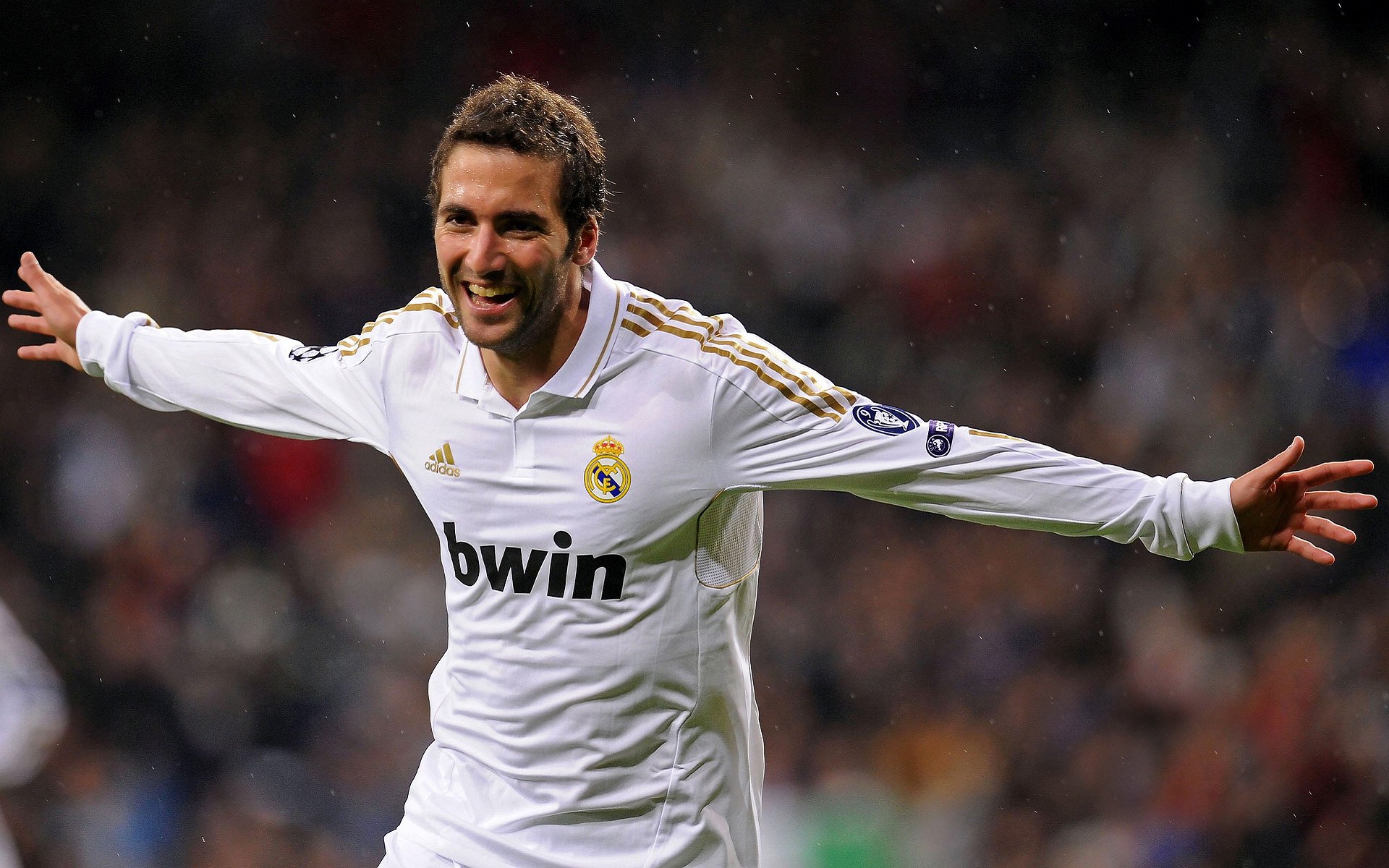 皇马巅峰对决,格列兹曼连续得分拉开差距,哥斯达黎加虽败犹荣